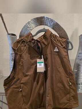 Nike ACG Brown Shell Vest with Logo